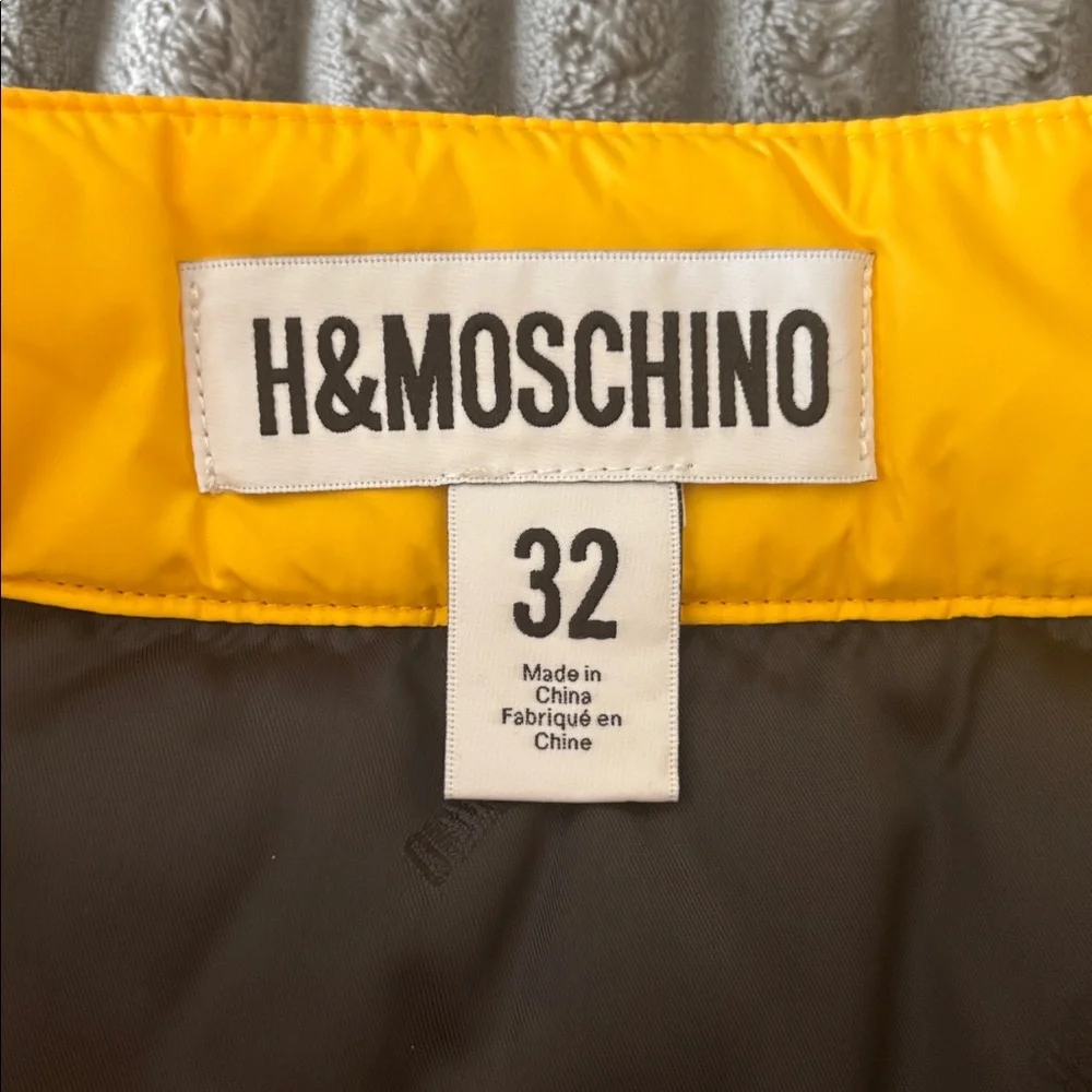 Moschino & H&M Collab Yellow Puffer Mini Skirt with Gold Accents - Picture 5 of 15